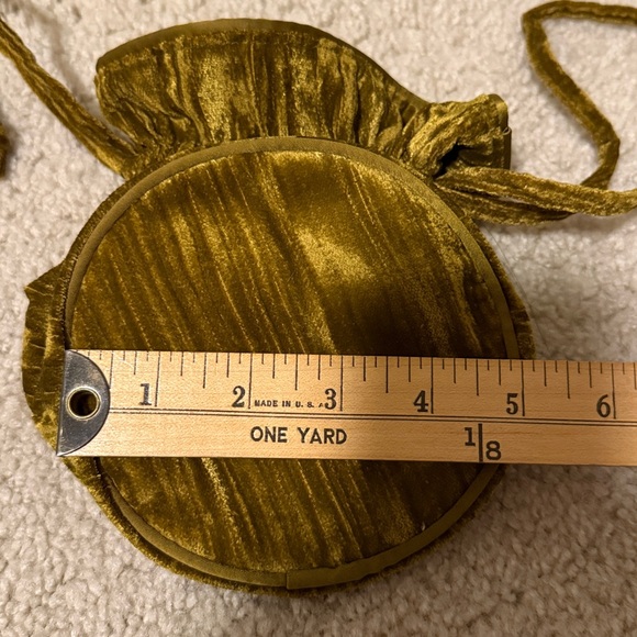 Sezane Olive Green Embossed Velvet Cosmetic Pouch - Picture 3 of 6